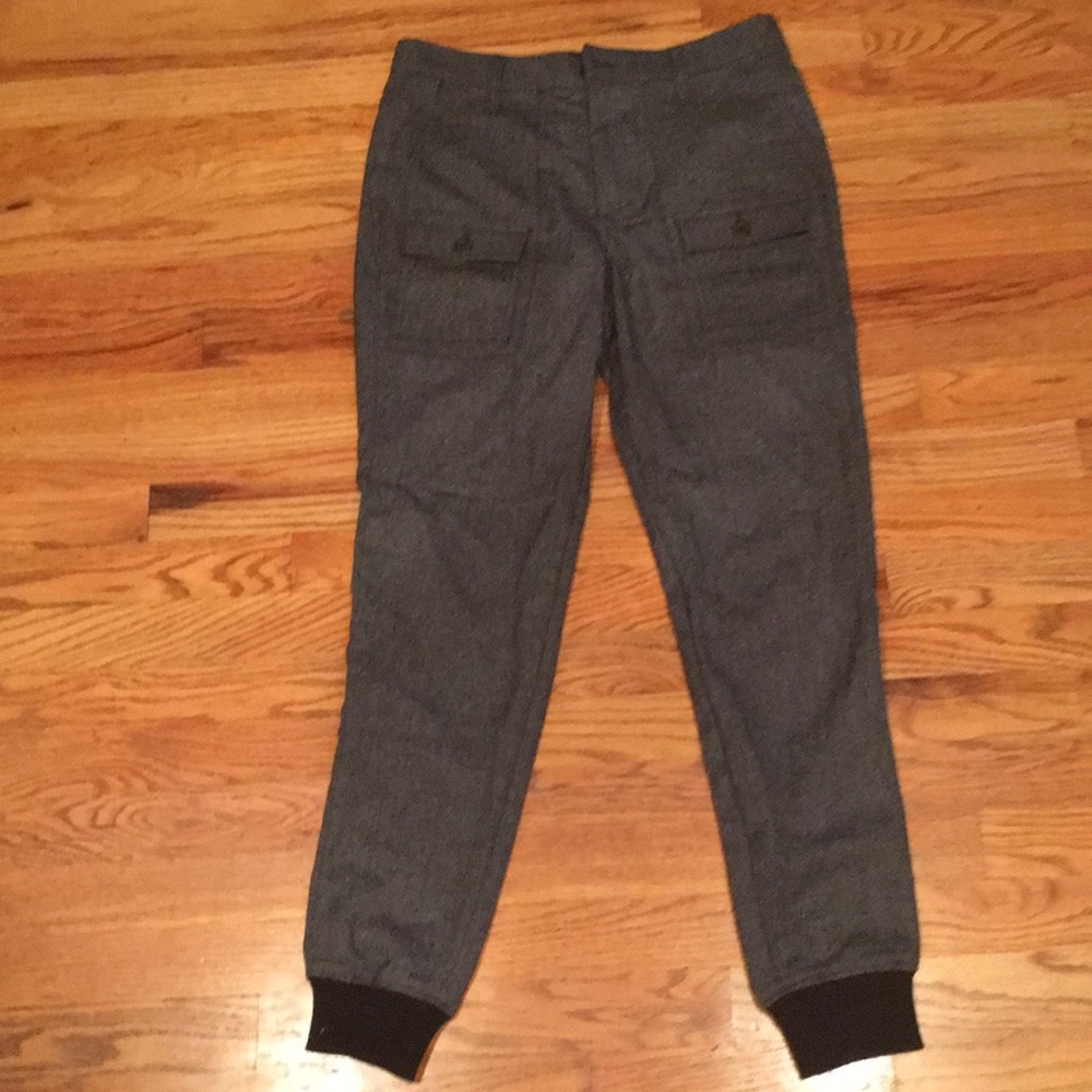 Brooklyn  Calling  men’s dress joggers